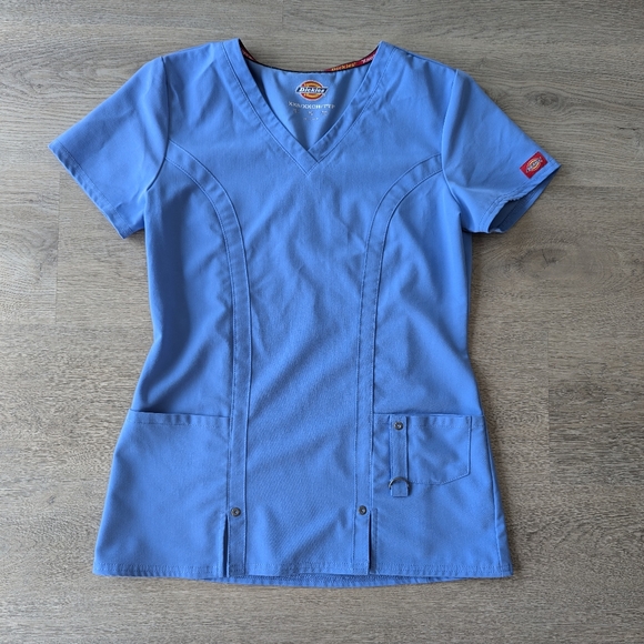Ceil Blue Scrubs - Picture 2 of 4